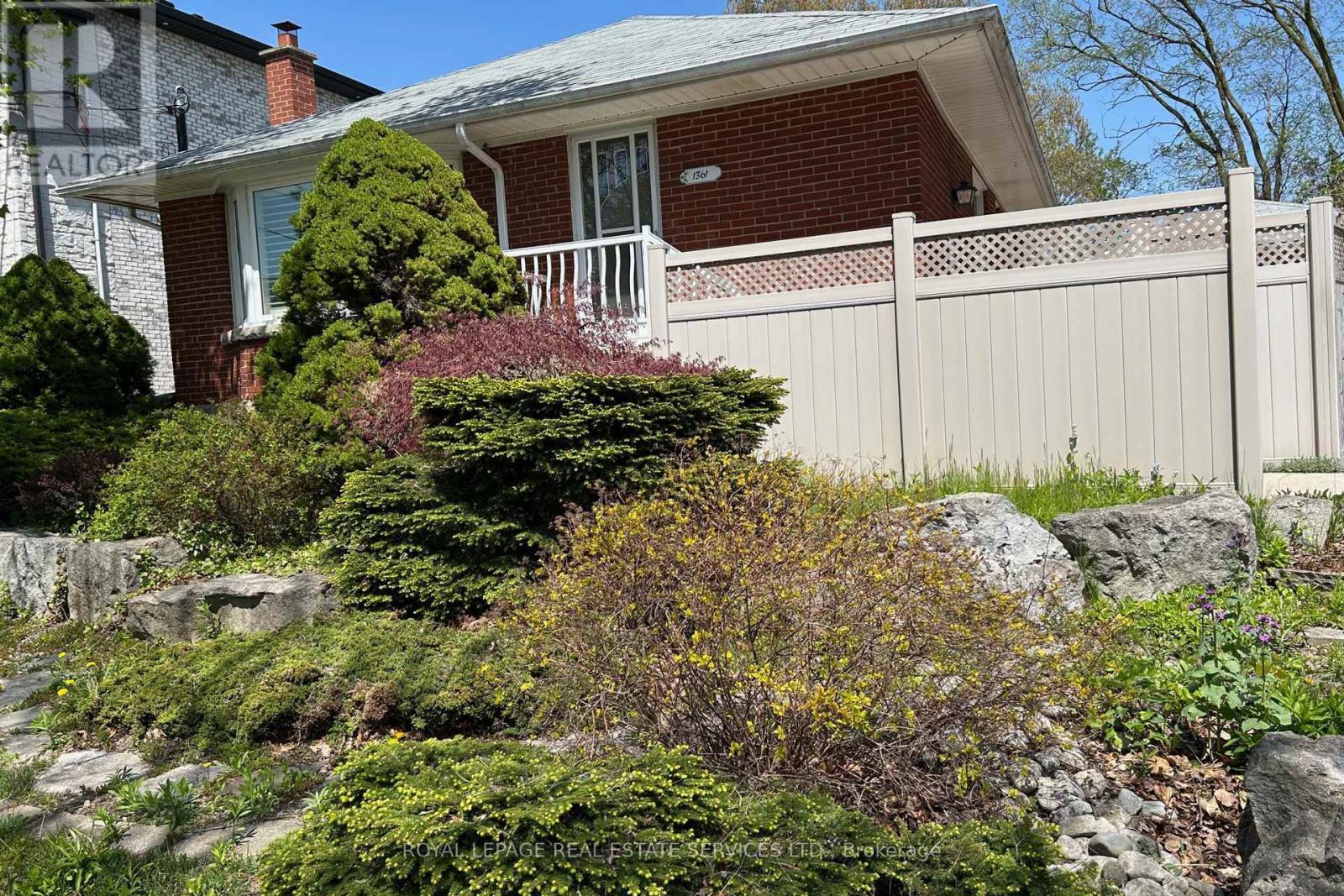 












1361 KENMUIR AVENUE

,
Mississauga,




Ontario
L5G4B3

