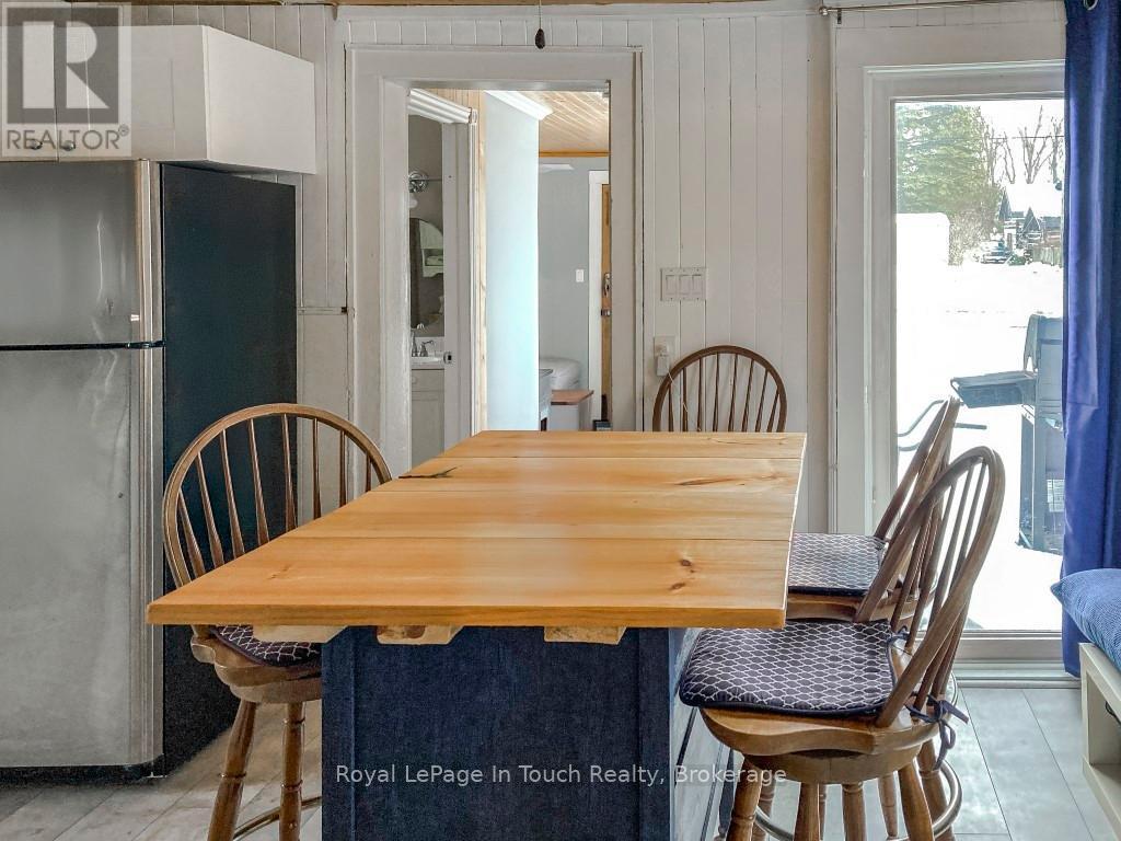 












31 WOLFE STREET

,
Penetanguishene,




Ontario
L9M1B7

