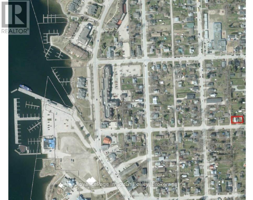 












31 WOLFE STREET

,
Penetanguishene,




Ontario
L9M1B7

