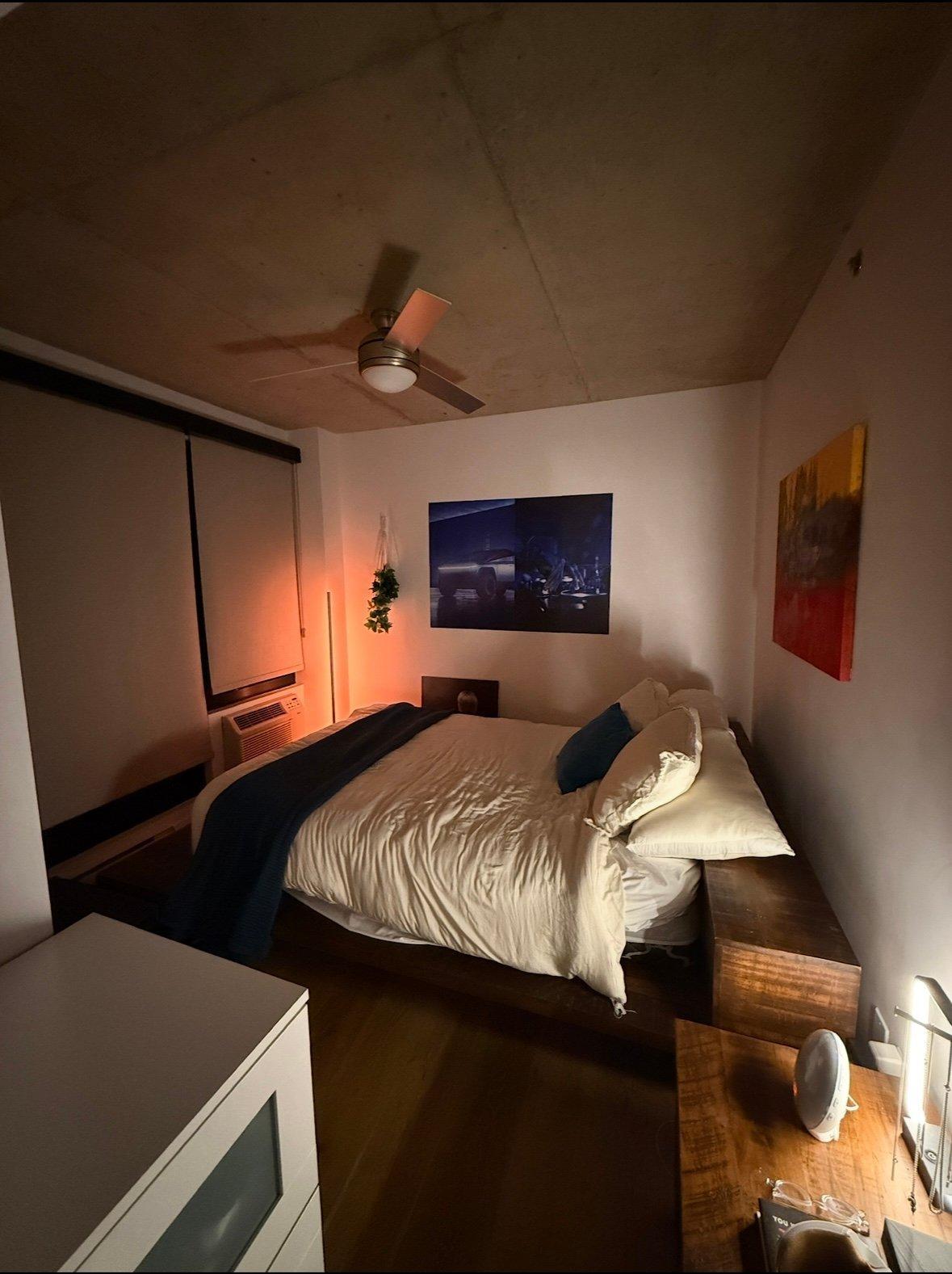 









1000


Rue Ottawa

, 1012,
Montréal (Le Sud-Ouest),




QC
H3C0P3


