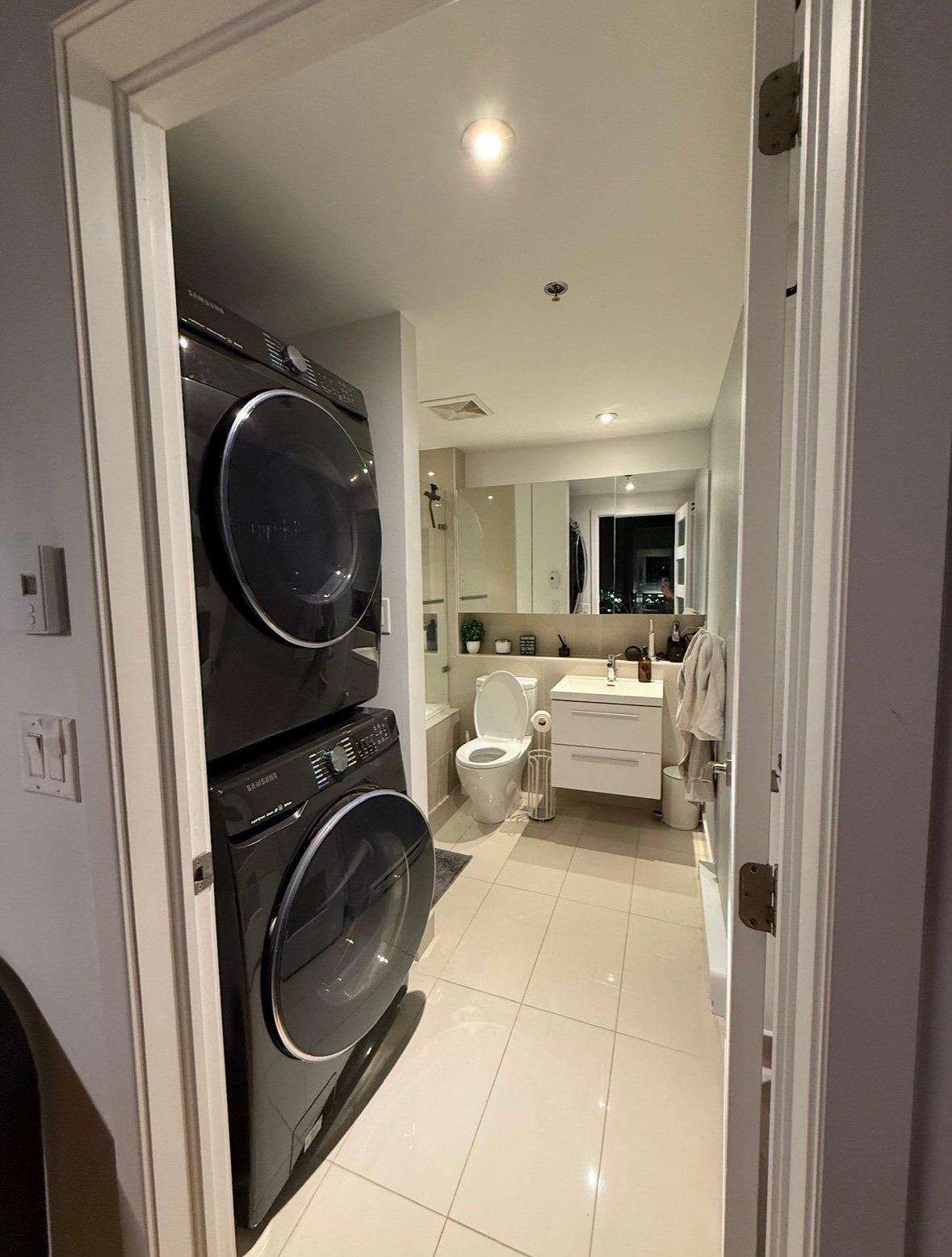 









1000


Rue Ottawa

, 1012,
Montréal (Le Sud-Ouest),




QC
H3C0P3


