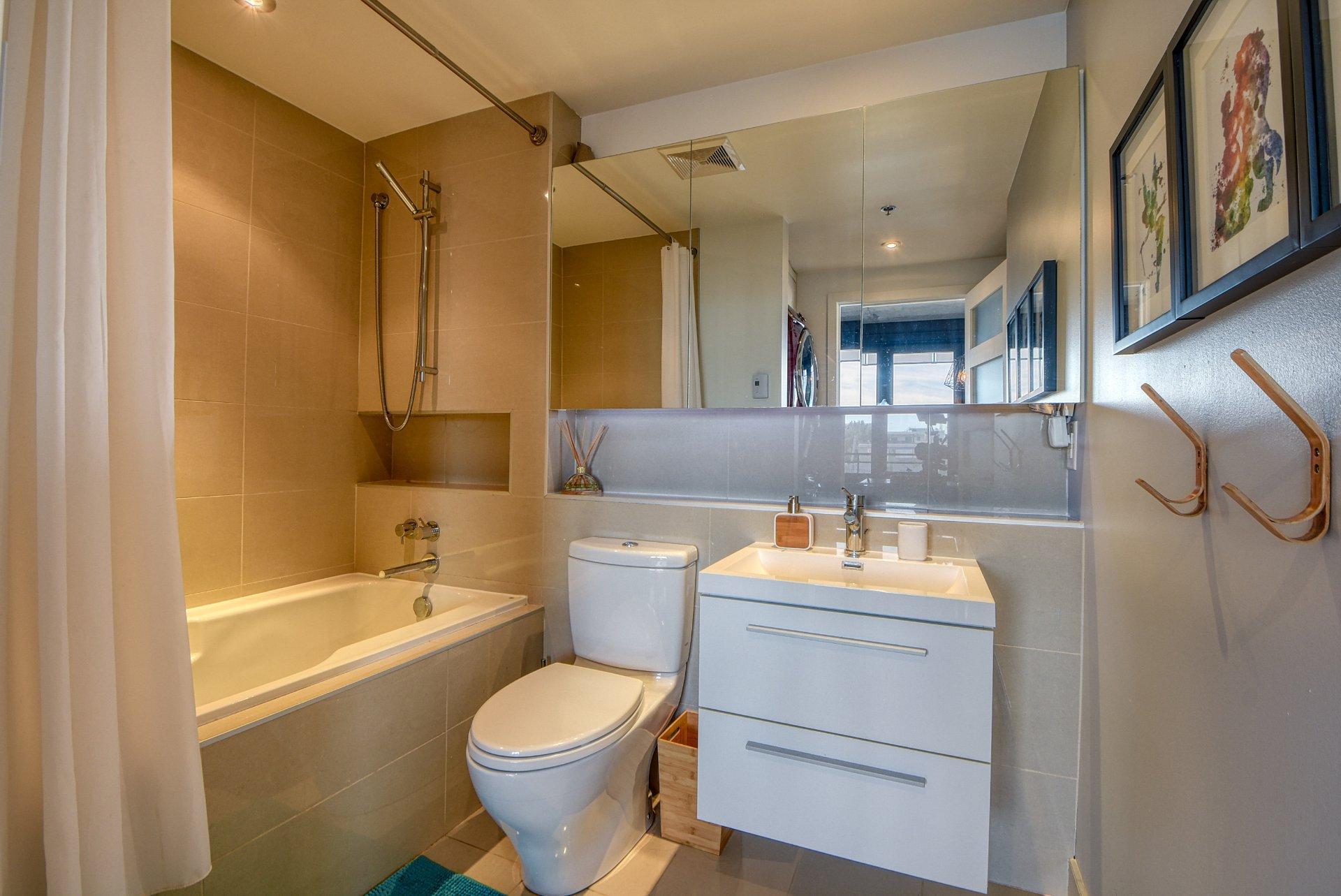 









1000


Rue Ottawa

, 1012,
Montréal (Le Sud-Ouest),




QC
H3C0P3

