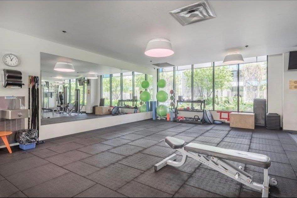 









1000


Rue Ottawa

, 1012,
Montréal (Le Sud-Ouest),




QC
H3C0P3

