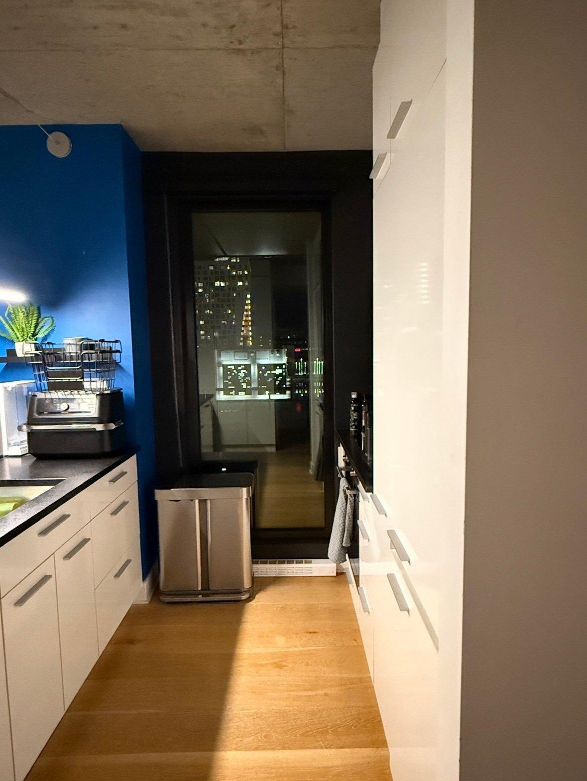 









1000


Rue Ottawa

, 1012,
Montréal (Le Sud-Ouest),




QC
H3C0P3

