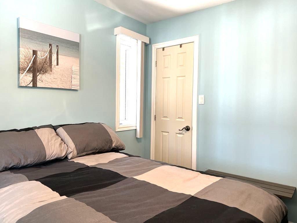 









242


Ch. du Lac-Lusignan

,
Saint-Guillaume-Nord,




QC
J0K3B0


