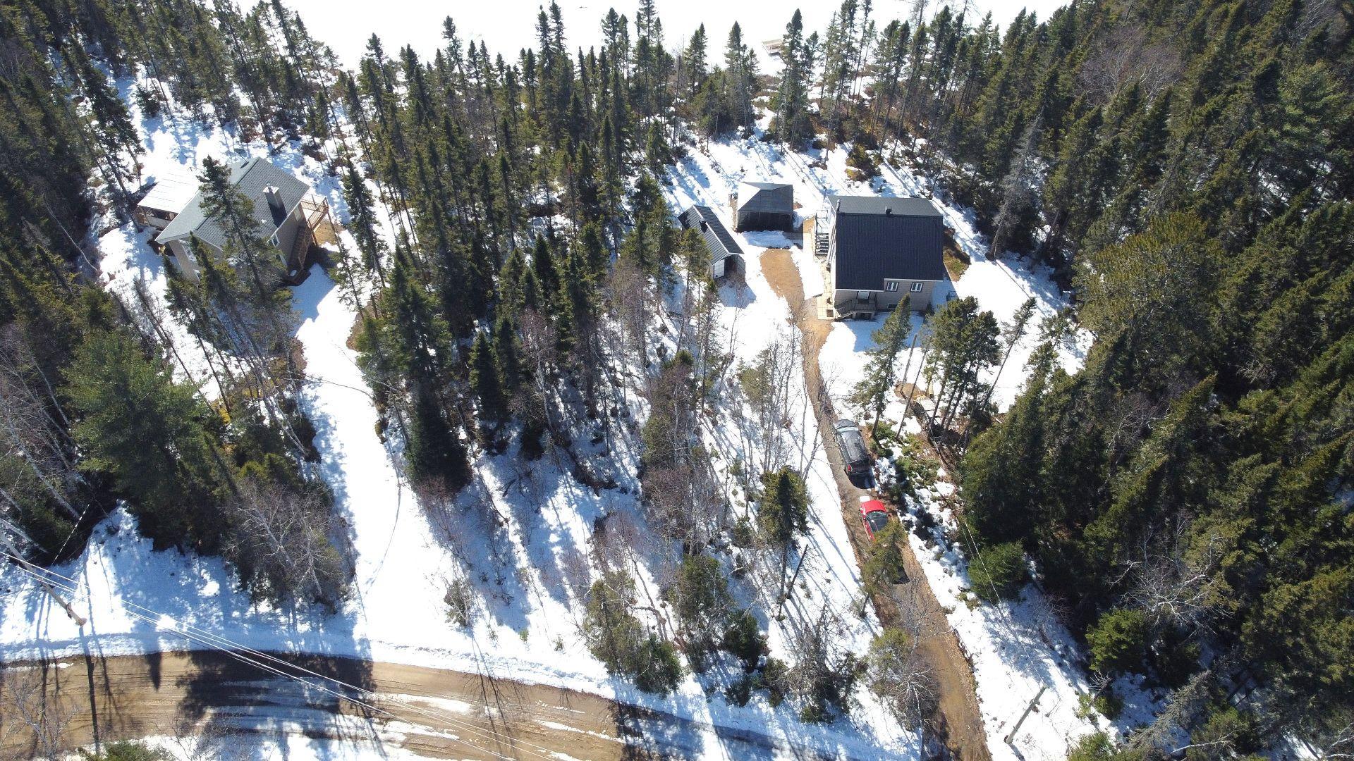 









242


Ch. du Lac-Lusignan

,
Saint-Guillaume-Nord,




QC
J0K3B0

