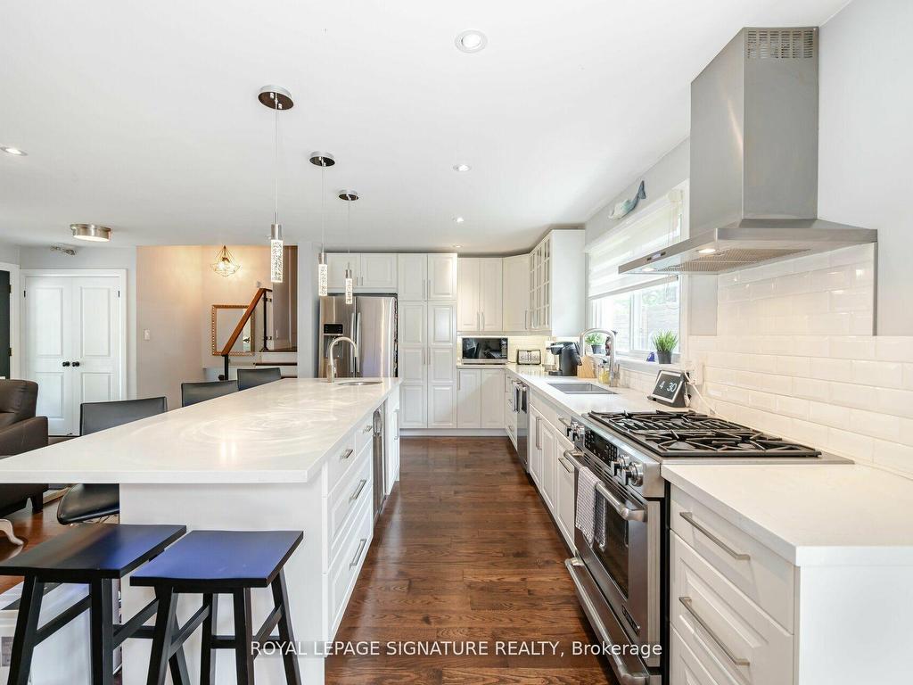 









2497


Wyatt

Street,
Oakville,




ON
L6L 2M7

