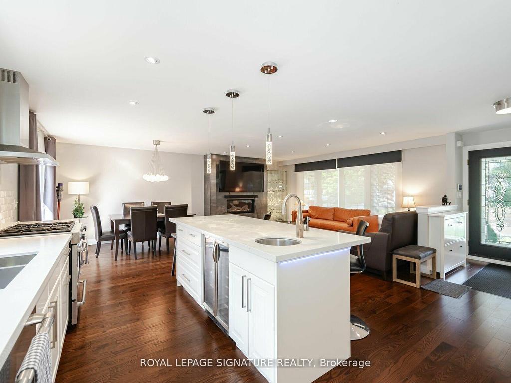 









2497


Wyatt

Street,
Oakville,




ON
L6L 2M7

