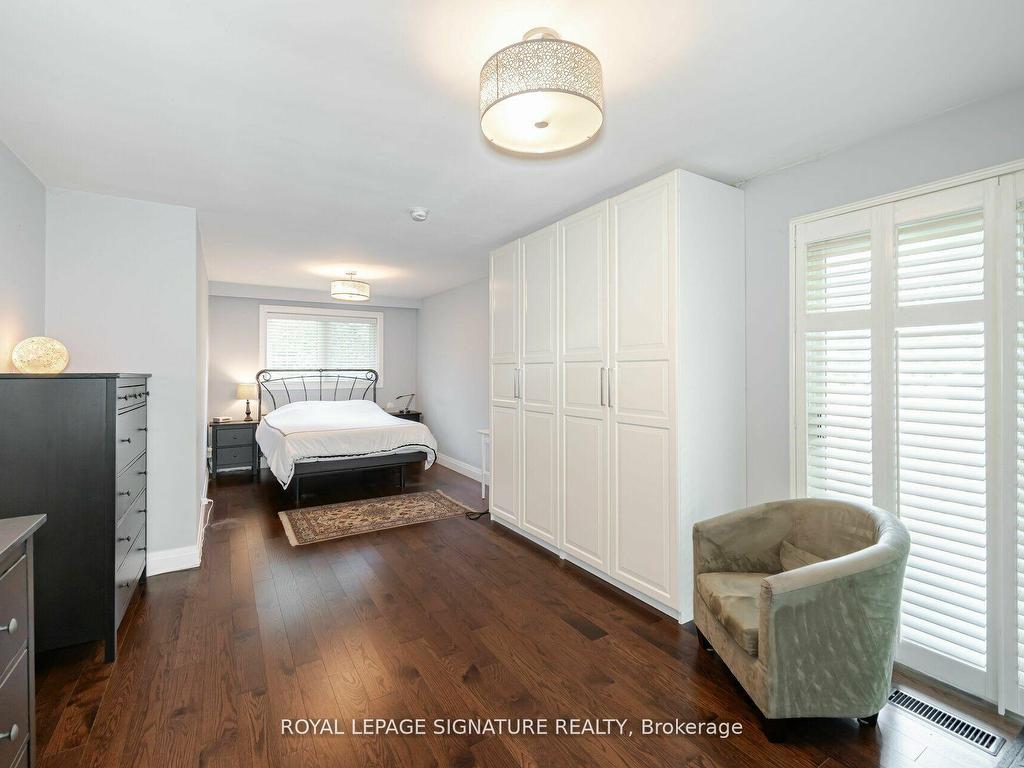 









2497


Wyatt

Street,
Oakville,




ON
L6L 2M7

