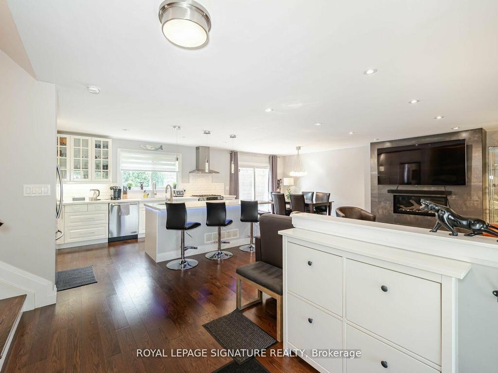 









2497


Wyatt

Street,
Oakville,




ON
L6L 2M7

