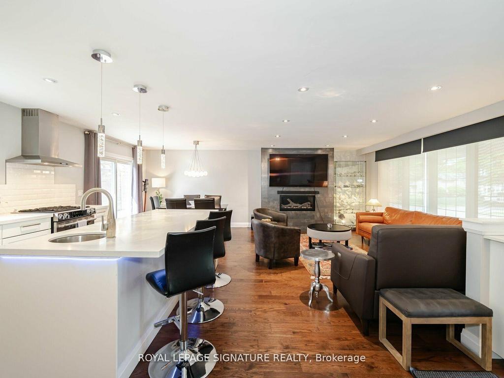 









2497


Wyatt

Street,
Oakville,




ON
L6L 2M7

