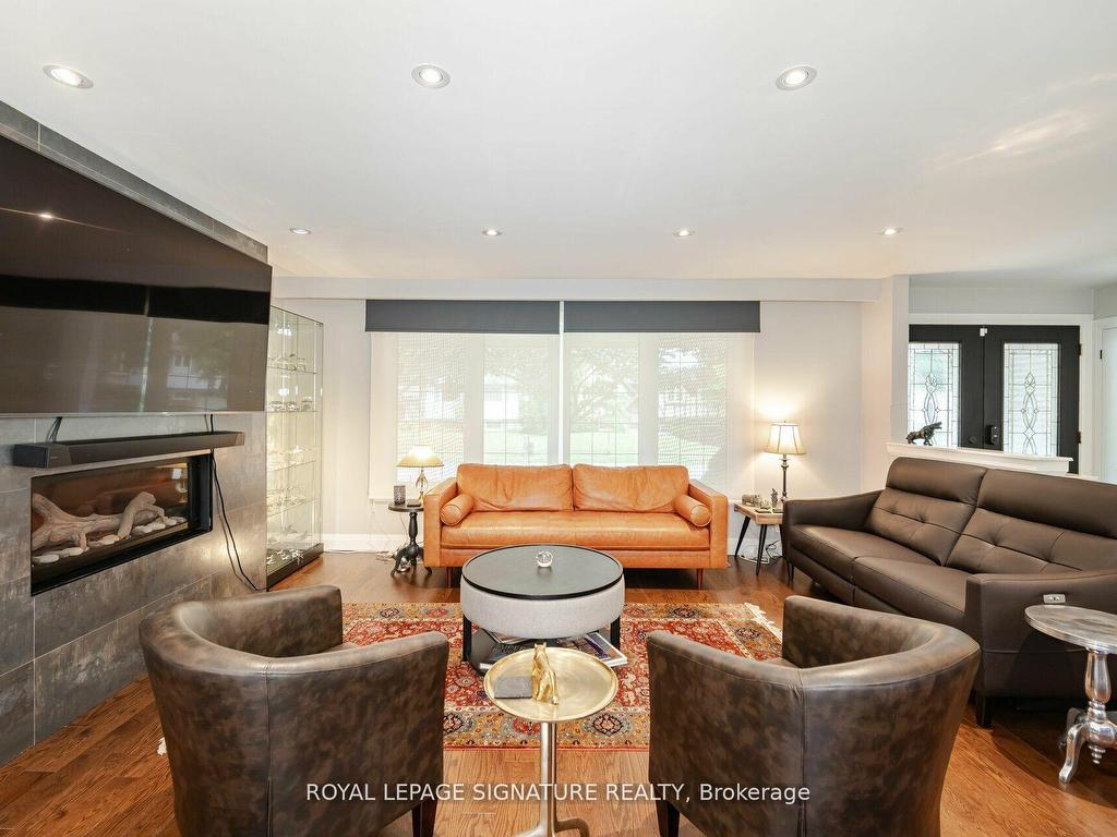 









2497


Wyatt

Street,
Oakville,




ON
L6L 2M7

