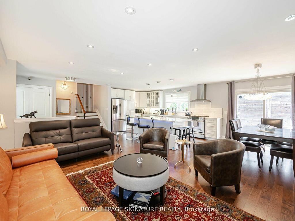 









2497


Wyatt

Street,
Oakville,




ON
L6L 2M7

