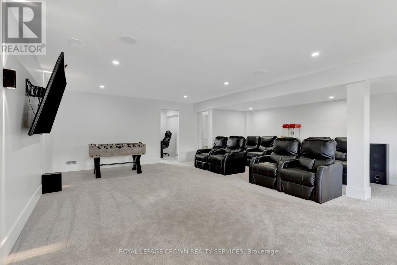 












1060 WALTON AVENUE N

,
North Perth,




Ontario
N0B2T0

