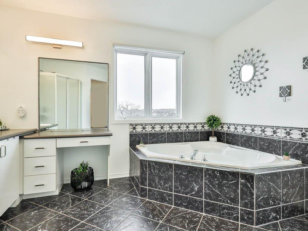 









78


Rue de Lusignan

,
Gatineau (Gatineau),




QC
J8T8B2

