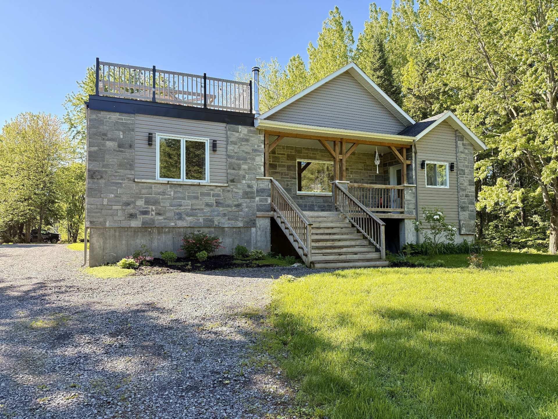 









174


Rg du Cavreau

,
Lanoraie,




QC
J0K1E0

