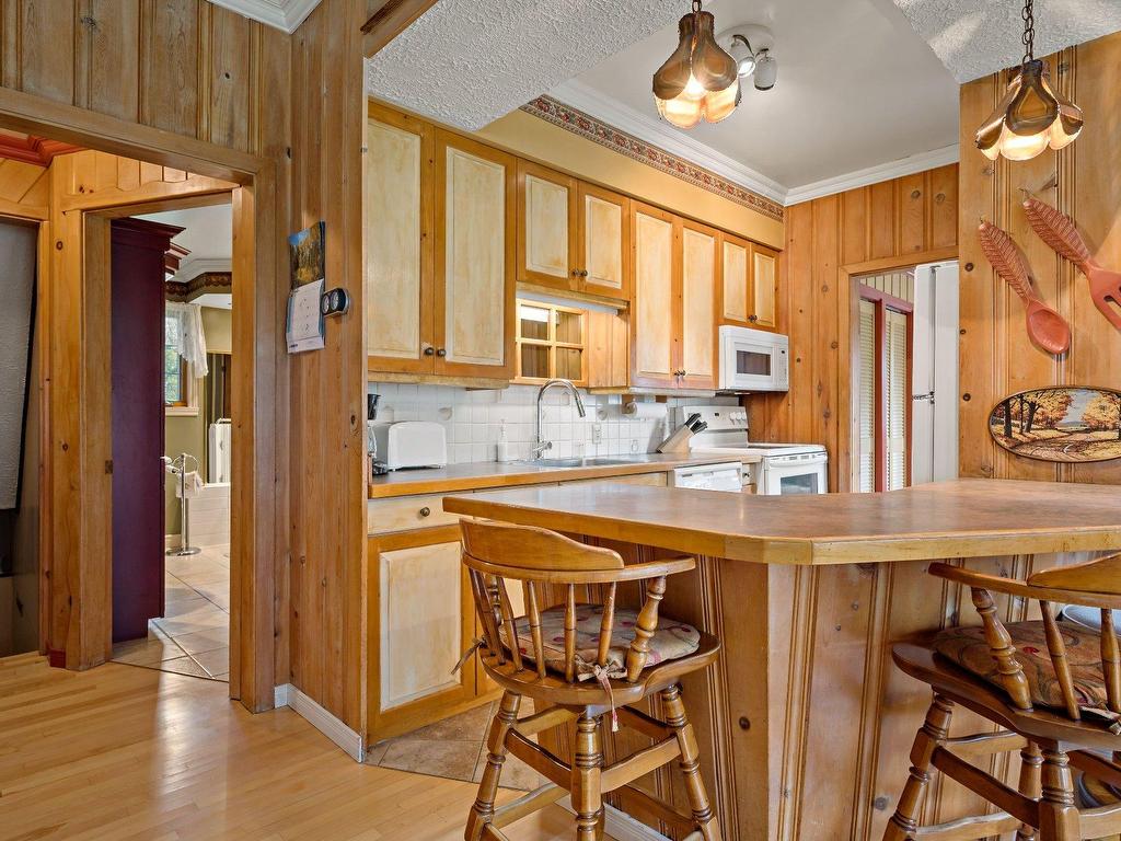 









1366

 - 1368


Rue Labelle

,
Mont-Tremblant,




QC
J8E2N5

