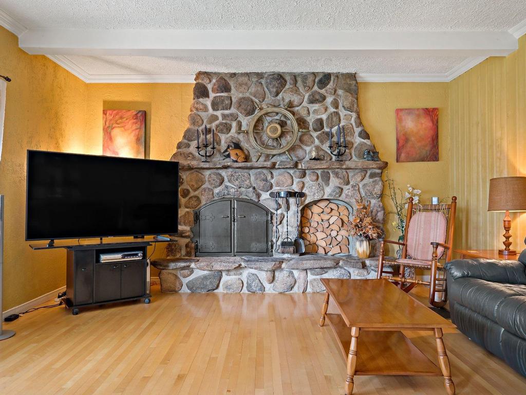 









1366

 - 1368


Rue Labelle

,
Mont-Tremblant,




QC
J8E2N5

