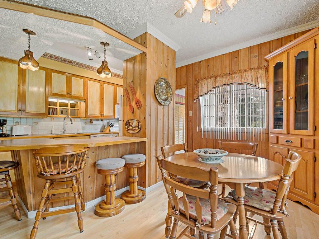 









1366

 - 1368


Rue Labelle

,
Mont-Tremblant,




QC
J8E2N5

