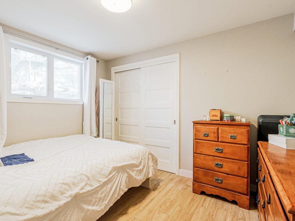 









437

 - 439


Rue St-Michel

,
Sherbrooke (Fleurimont),




QC
J1E2K9

