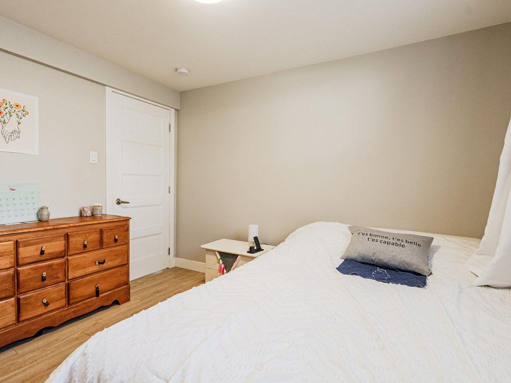 









437

 - 439


Rue St-Michel

,
Sherbrooke (Fleurimont),




QC
J1E2K9


