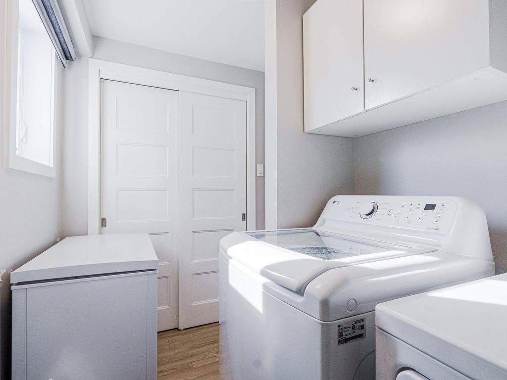 









437

 - 439


Rue St-Michel

,
Sherbrooke (Fleurimont),




QC
J1E2K9

