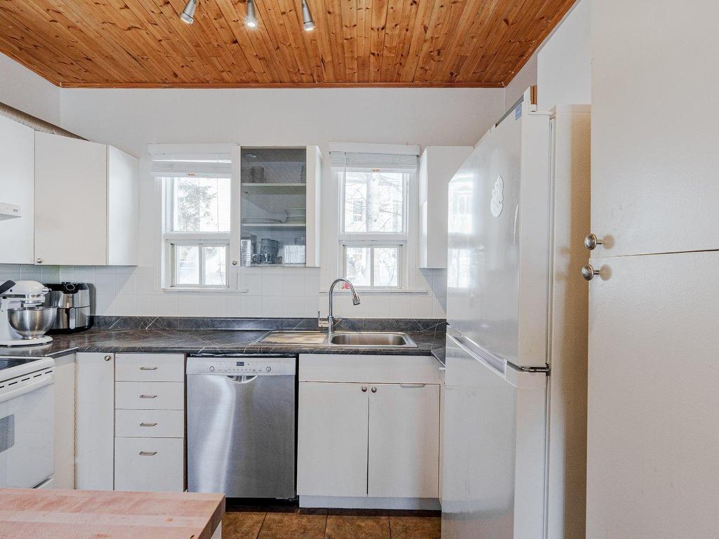 









437

 - 439


Rue St-Michel

,
Sherbrooke (Fleurimont),




QC
J1E2K9


