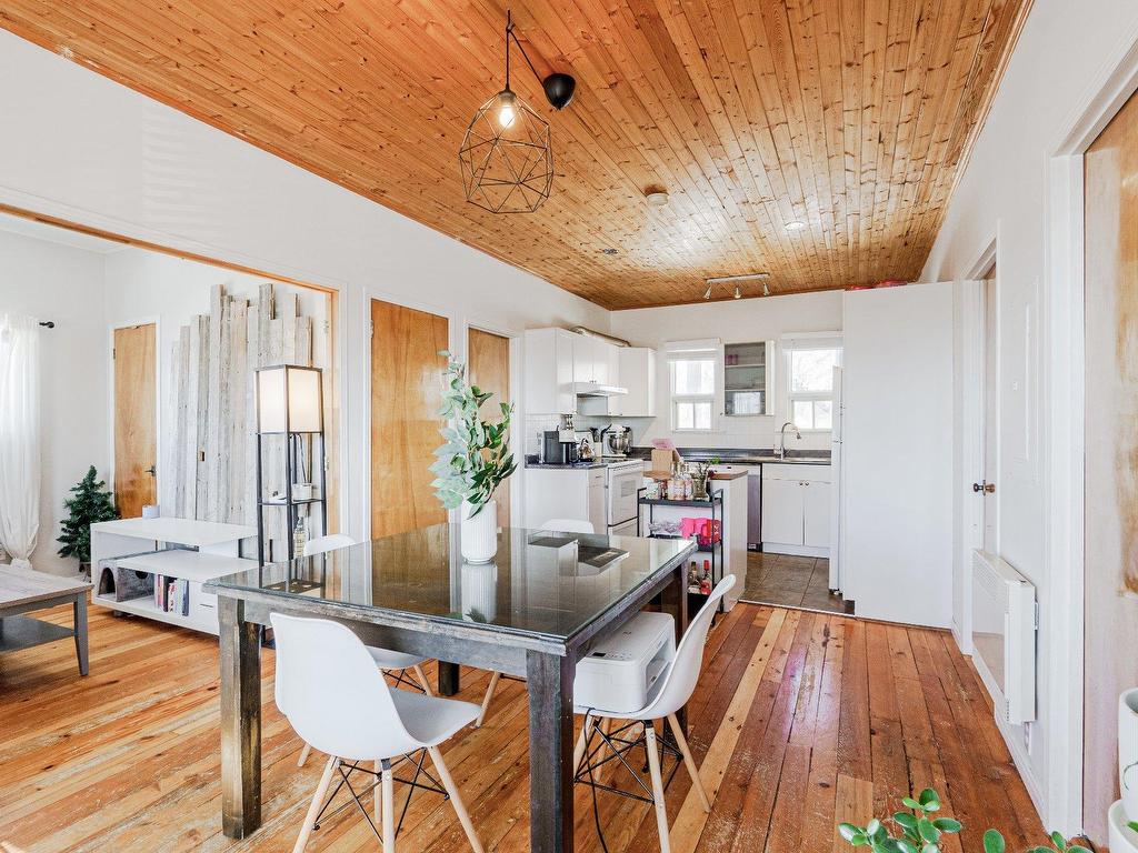 









437

 - 439


Rue St-Michel

,
Sherbrooke (Fleurimont),




QC
J1E2K9

