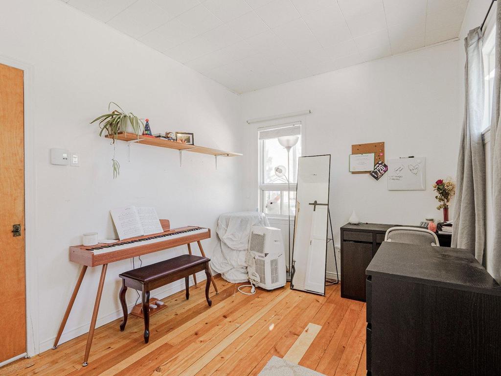 









437

 - 439


Rue St-Michel

,
Sherbrooke (Fleurimont),




QC
J1E2K9

