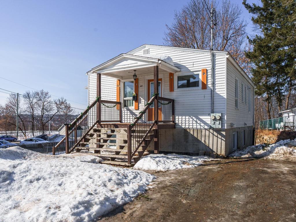 









437

 - 439


Rue St-Michel

,
Sherbrooke (Fleurimont),




QC
J1E2K9


