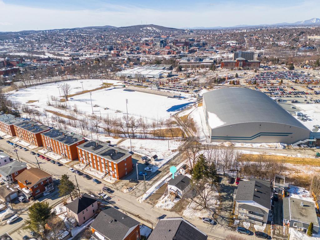 









437

 - 439


Rue St-Michel

,
Sherbrooke (Fleurimont),




QC
J1E2K9


