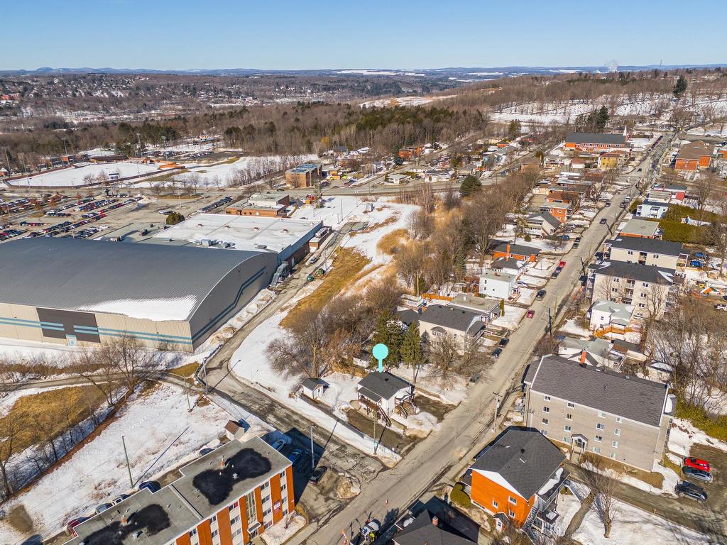 









437

 - 439


Rue St-Michel

,
Sherbrooke (Fleurimont),




QC
J1E2K9

