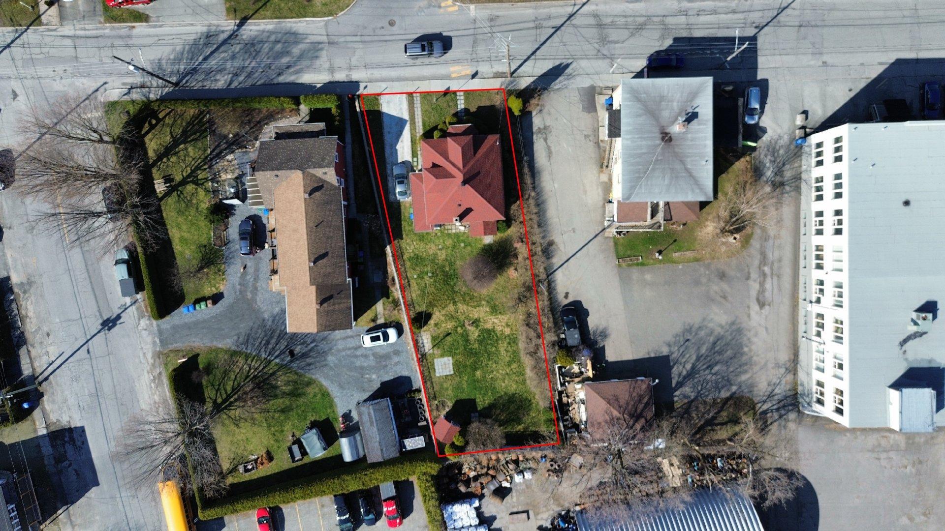 









171


Rue Tupper

,
Magog,




QC
J1X1J8

