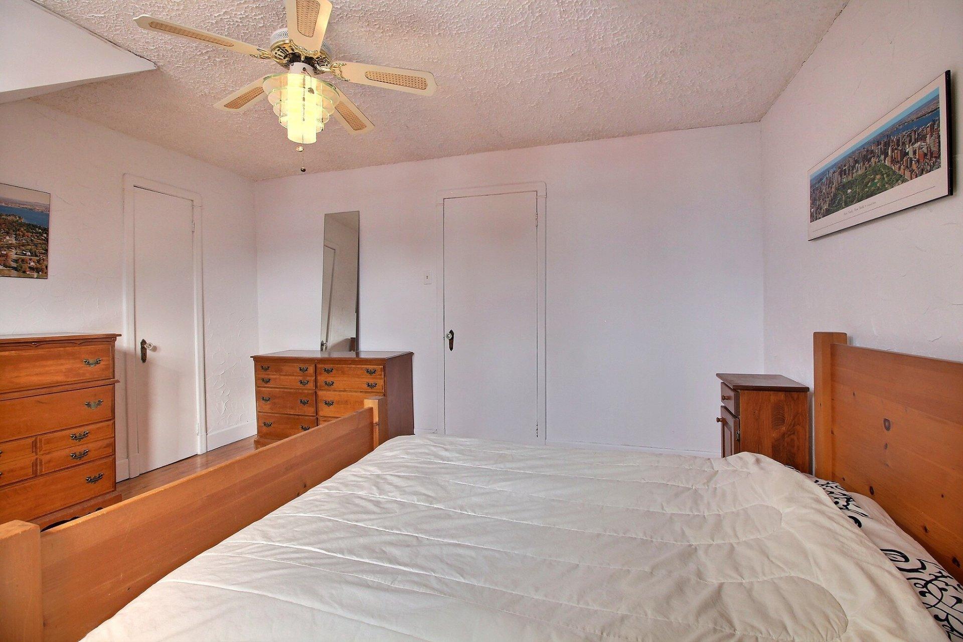 









171


Rue Tupper

,
Magog,




QC
J1X1J8

