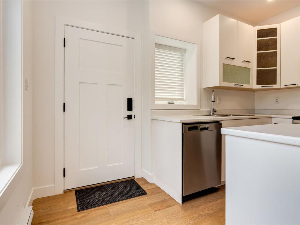









472


Davis

Rd,
Ladysmith,




BC
V9G 1V8

