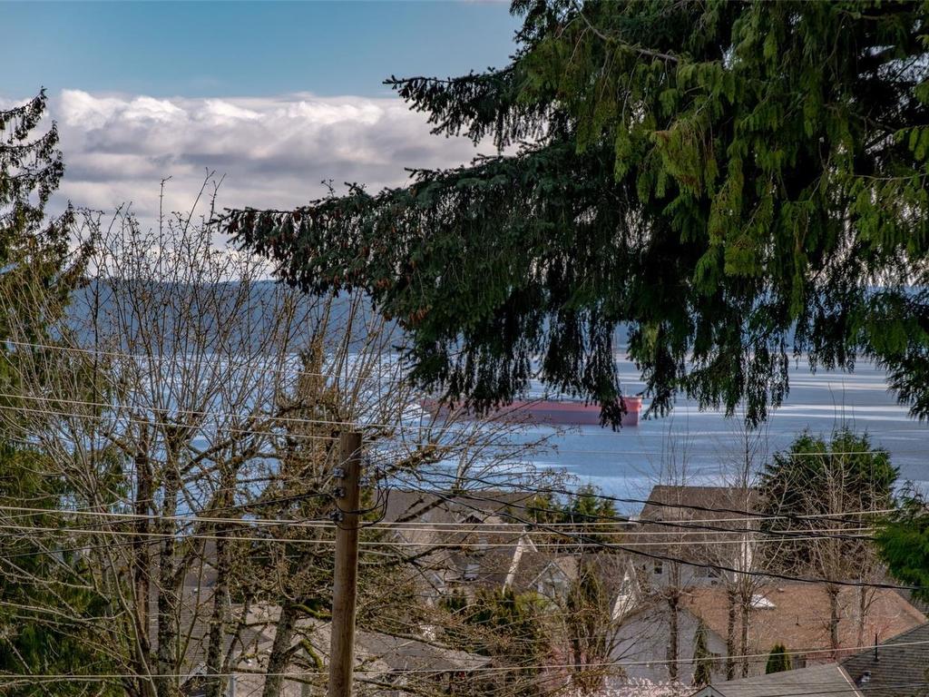 









472


Davis

Rd,
Ladysmith,




BC
V9G 1V8

