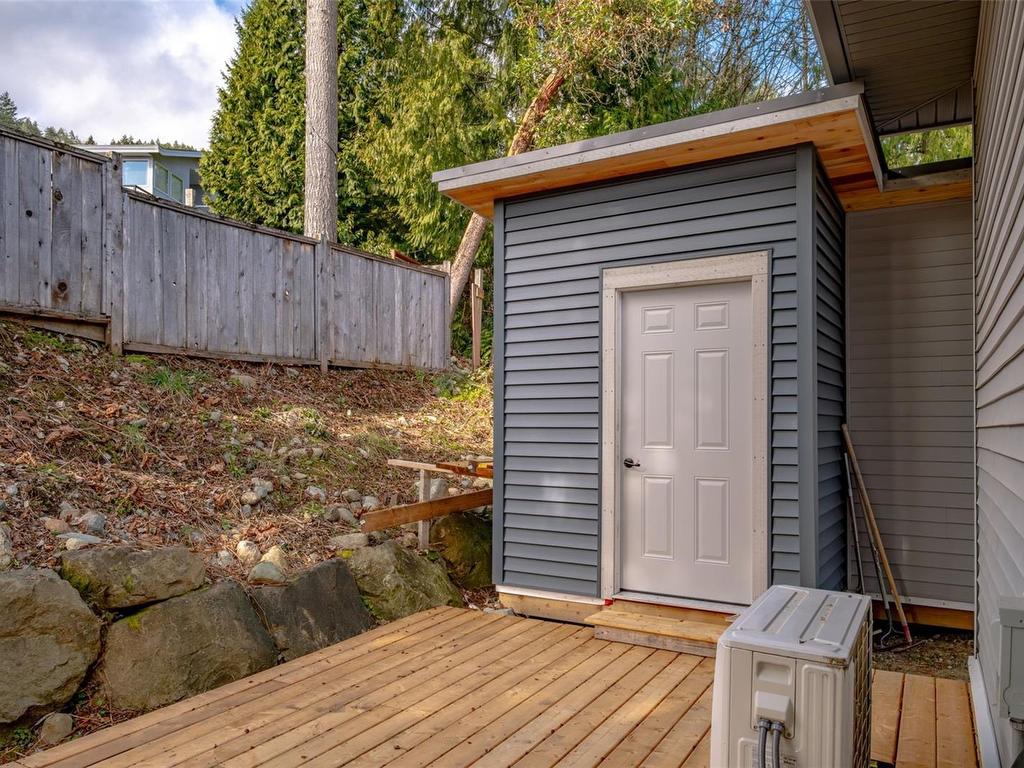 









472


Davis

Rd,
Ladysmith,




BC
V9G 1V8

