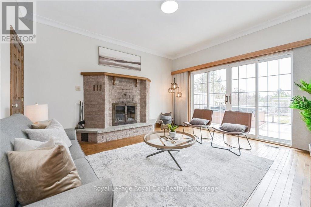 












8108 WELLINGTON RD 22

,
Guelph/Eramosa,




Ontario
N0B2K0

