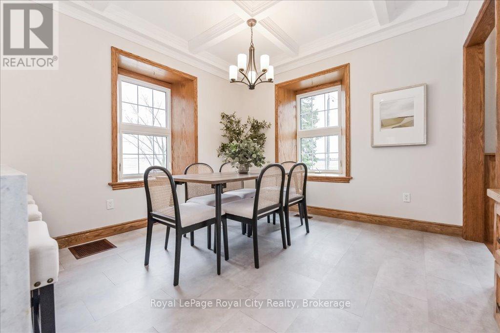 












8108 WELLINGTON RD 22

,
Guelph/Eramosa,




Ontario
N0B2K0

