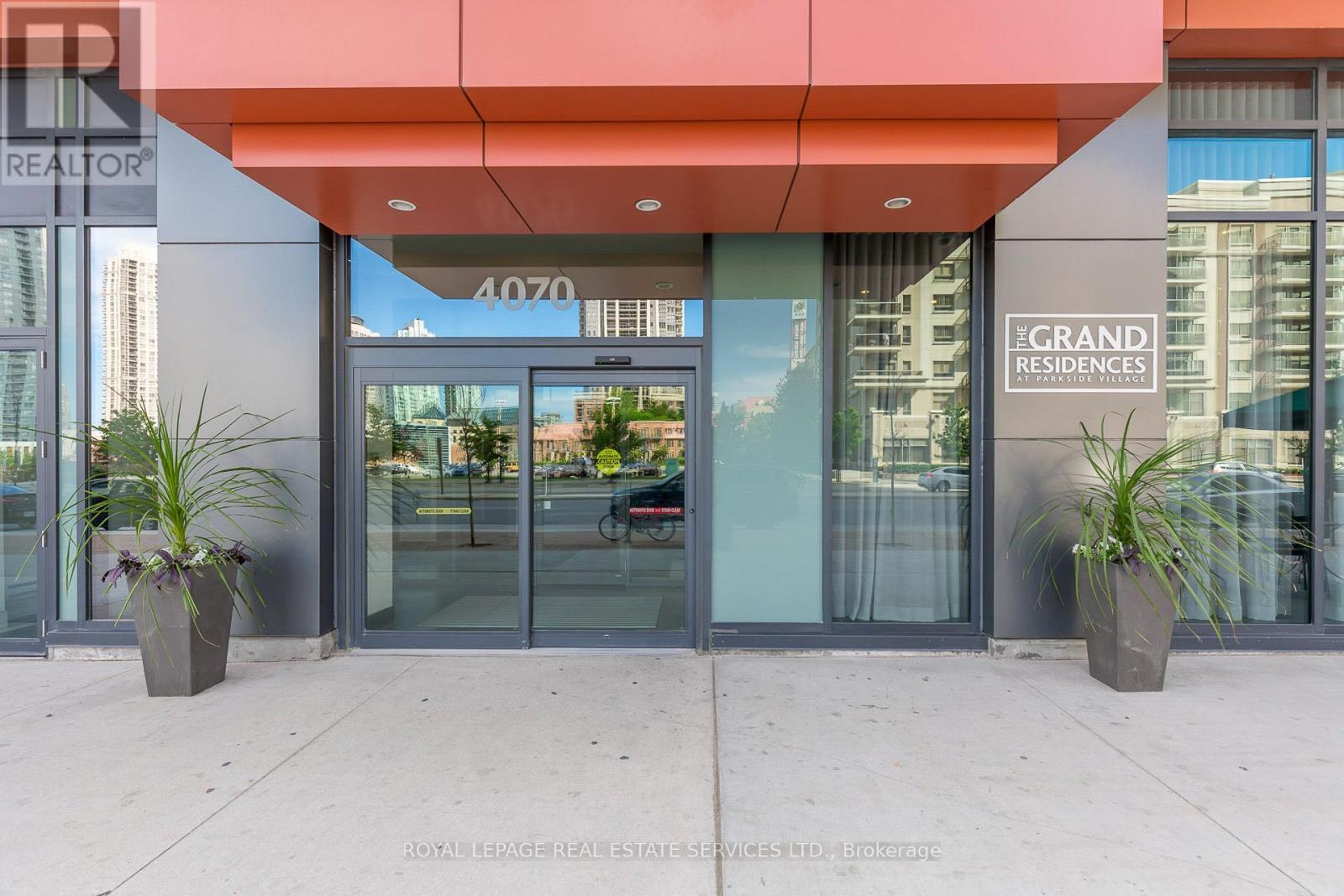 












302 - 4070 CONFEDERATION PARKWAY

,
Mississauga,




Ontario
L5B0E9

