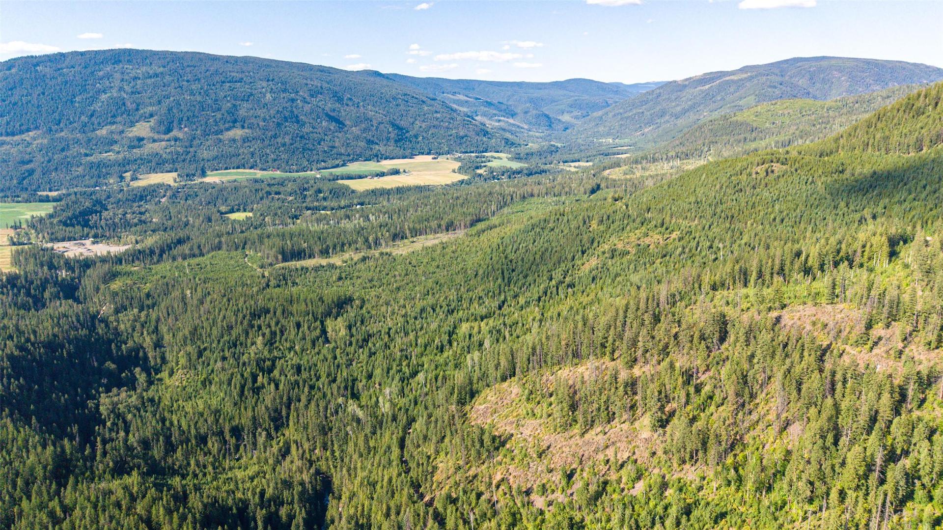 









144 Acres


South Fork

Road,
Cherryville,







BC
V0E 2G3

