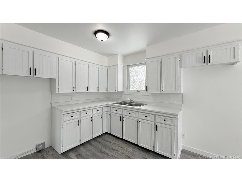 









503


Theriault

,
Bertrand,




NB
E1W 1K7

