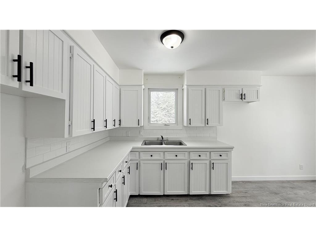 









503


Theriault

,
Bertrand,




NB
E1W 1K7

