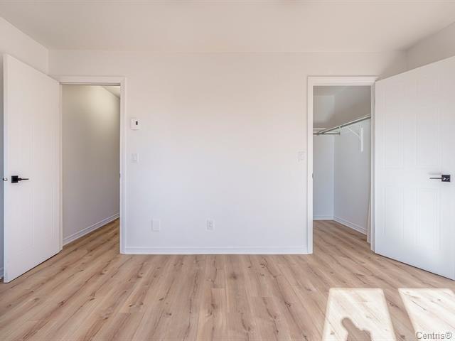 









84


Rue Notre-Dame

,
Saint-Jean-sur-Richelieu,




QC
J3B6M6

