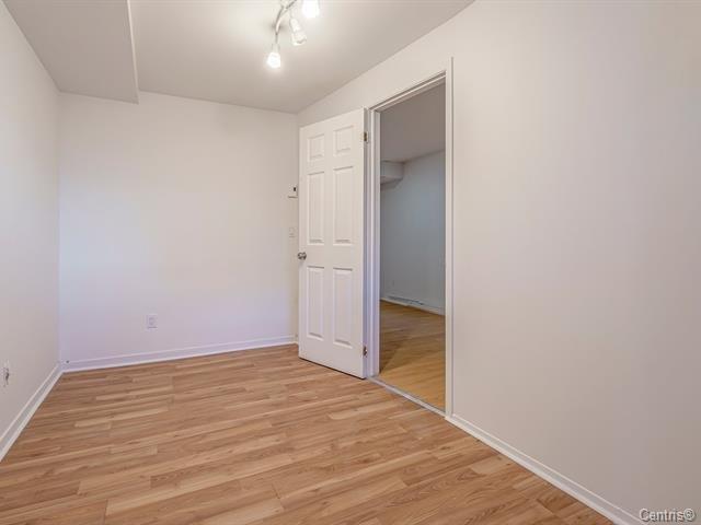 









84


Rue Notre-Dame

,
Saint-Jean-sur-Richelieu,




QC
J3B6M6

