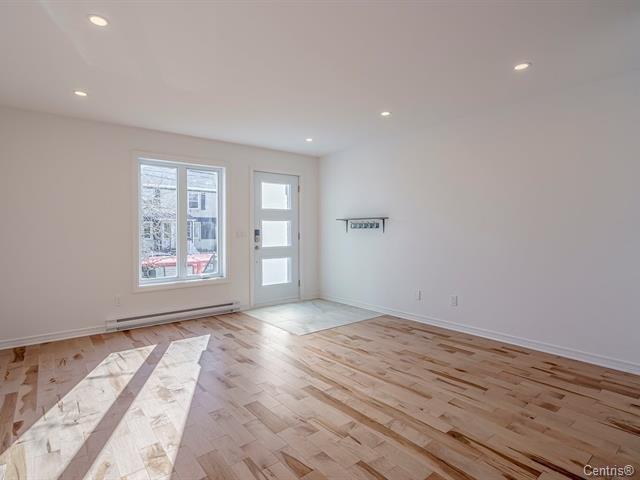 









84


Rue Notre-Dame

,
Saint-Jean-sur-Richelieu,




QC
J3B6M6

