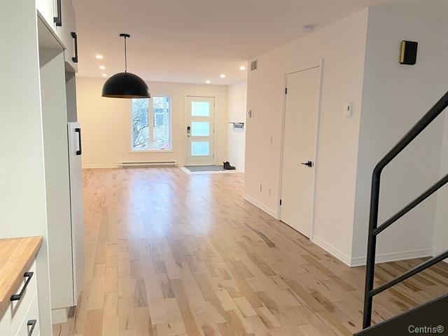 









84


Rue Notre-Dame

,
Saint-Jean-sur-Richelieu,




QC
J3B6M6

