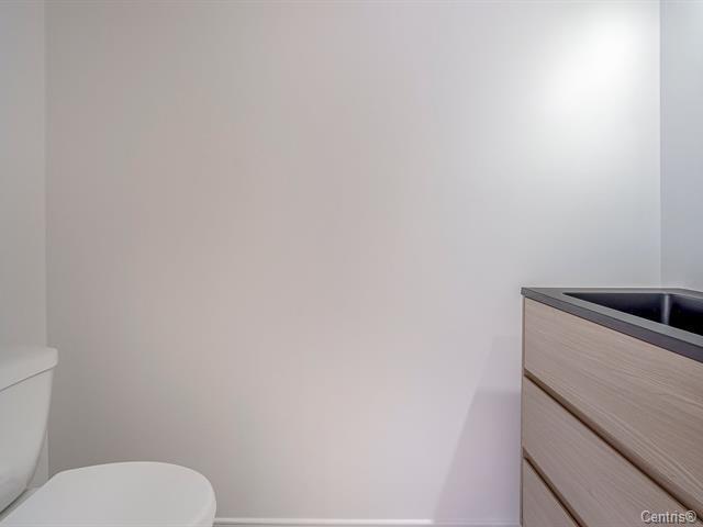 









84


Rue Notre-Dame

,
Saint-Jean-sur-Richelieu,




QC
J3B6M6

