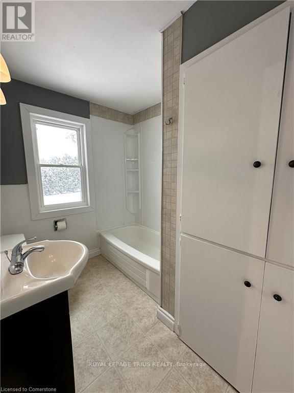 












4160 #3 HIGHWAY

,
Norfolk (Simcoe),




Ontario
N3Y4K4

