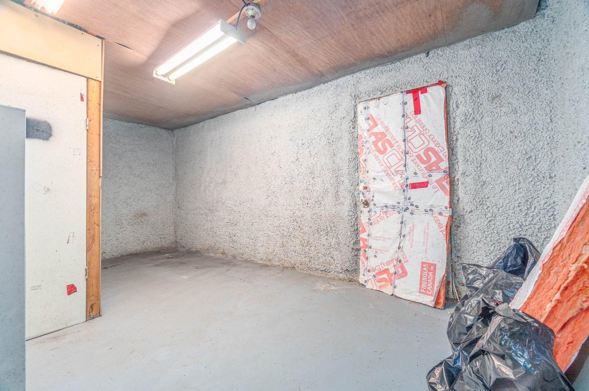 









439


Ch. Plaisance

,
Chute-Saint-Philippe,




QC
J0W1A0

